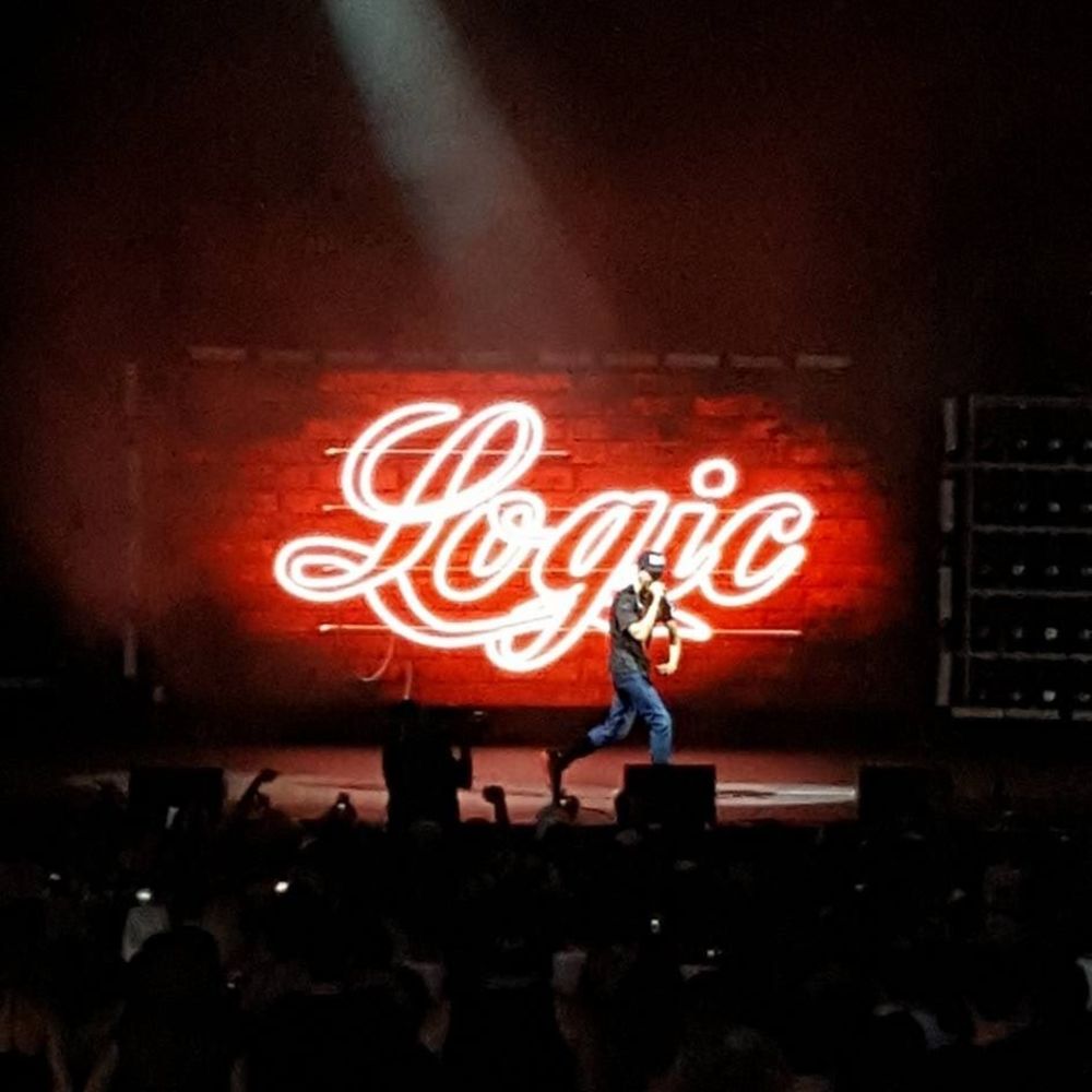 Meet your Posher, Hunter